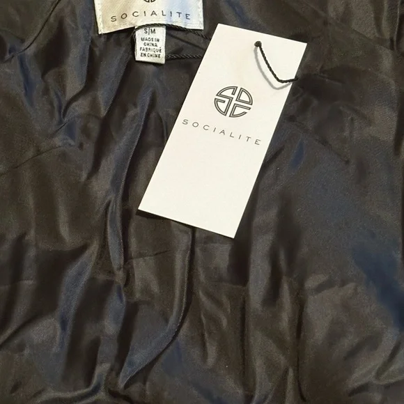 ❗️PRICE DROP❗️🎉HOST PICK🎉✨NWT✨ Socialite Quilted Vest | Navy | Size S/M - Picture 7 of 7